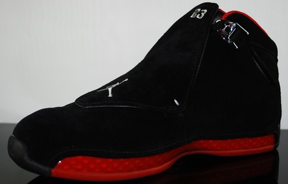 Michael Jordan 18 Black Varsity Red Shoes