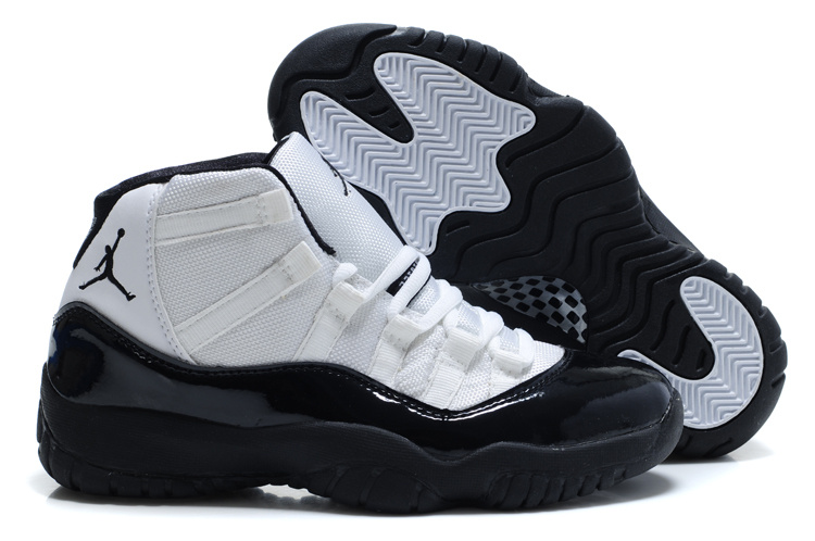 Womens Air Jordan 11 Retro White Black Shoes